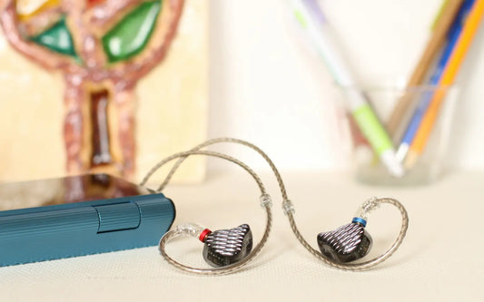 Écouteurs de retour intra-auriculaire avec câble transparent